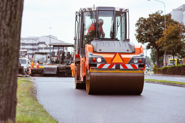 Best Local Driveway Pavers  in Moosup, CT